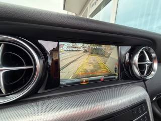 MERCEDES-BENZ SLC 300 usata, con Autoradio digitale