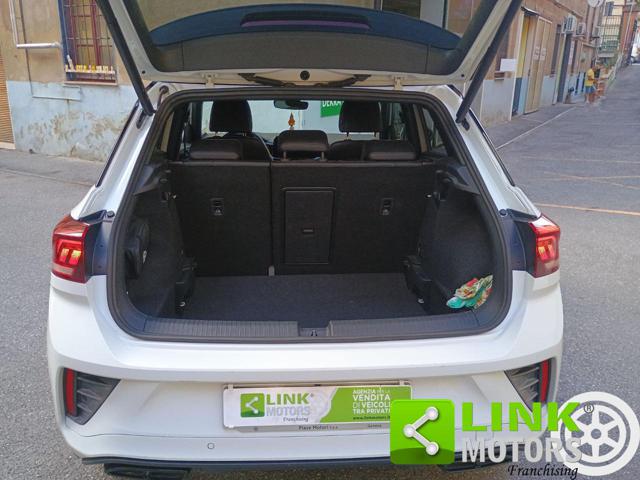 VOLKSWAGEN T-Roc usata, con Autoradio digitale