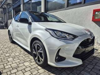 TOYOTA Yaris Yaris 1.5h Trend