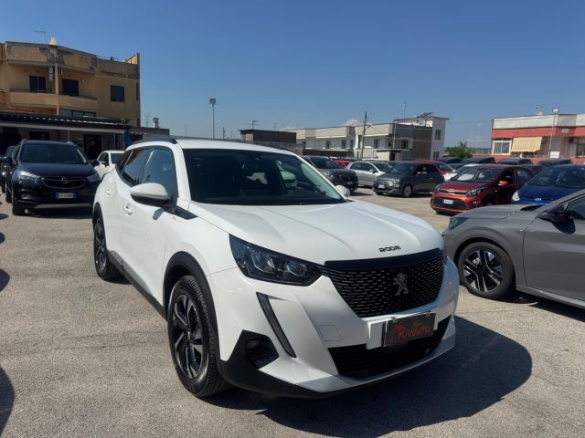 PEUGEOT 2008 usata, con Airbag