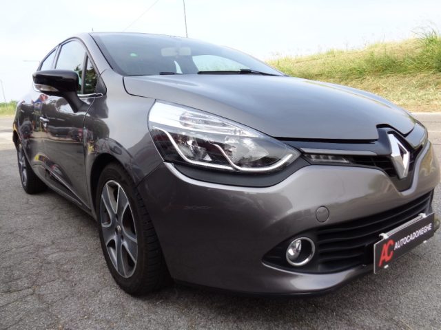 RENAULT Clio usata, con Airbag laterali