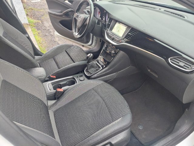 OPEL Astra usata, con Autoradio