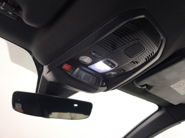 PEUGEOT 3008 usata, con USB