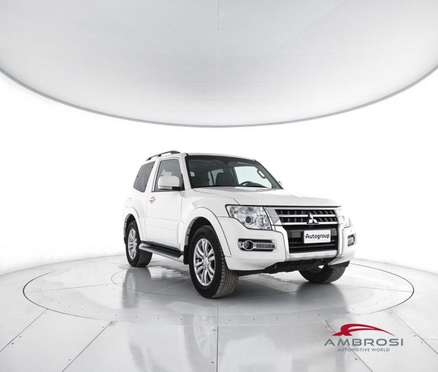 MITSUBISHI Pajero usata 1
