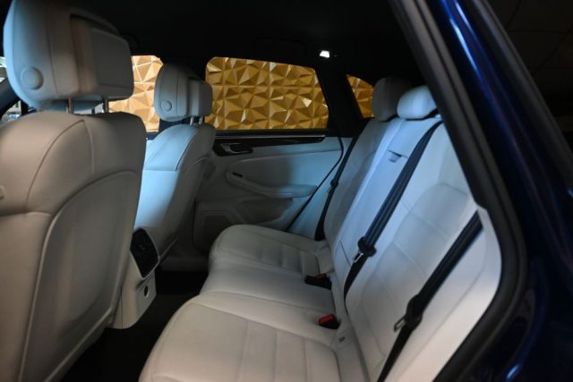 PORSCHE Macan usata 28