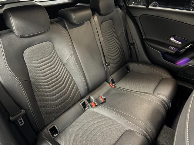 MERCEDES-BENZ A 180 usata, con Vetri oscurati