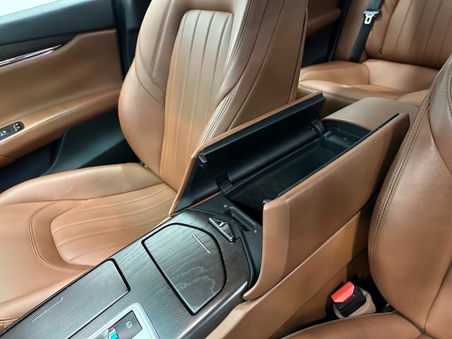MASERATI Quattroporte usata, con MP3