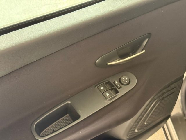 LANCIA Ypsilon usata 17