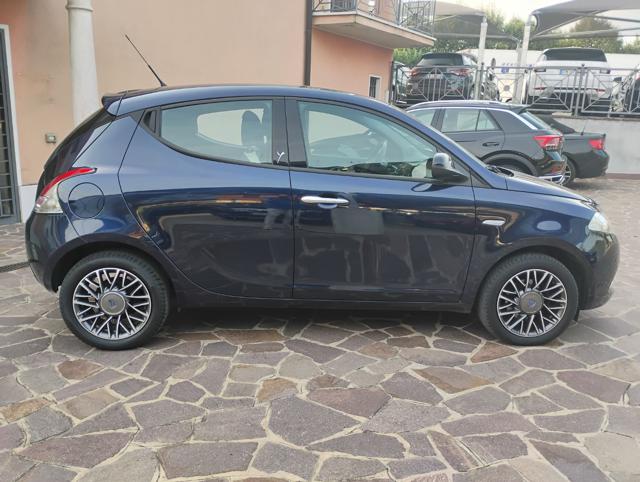 LANCIA Ypsilon usata, con Airbag