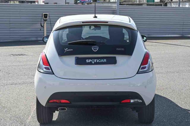 LANCIA Ypsilon usata, con Autoradio