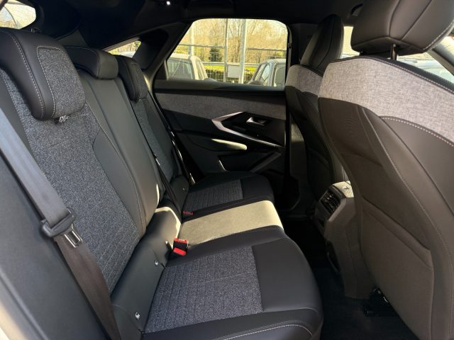 PEUGEOT 3008 usata, con USB