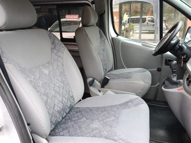 OPEL Vivaro usata 16