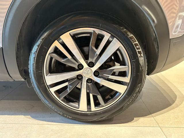 PEUGEOT 3008 usata, con Boardcomputer