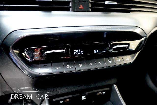 HYUNDAI i20 usata, con Sedili riscaldati