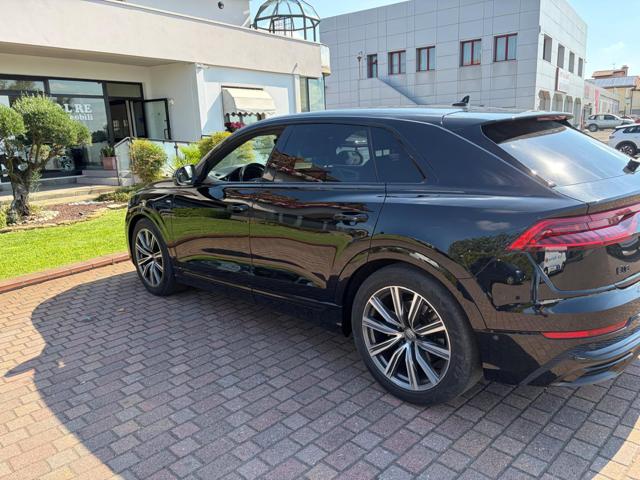 AUDI Q8 usata, con Autoradio