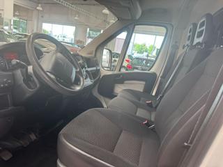 PEUGEOT Boxer usata, con Servosterzo