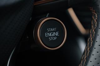 CUPRA Leon usata, con Autoradio digitale