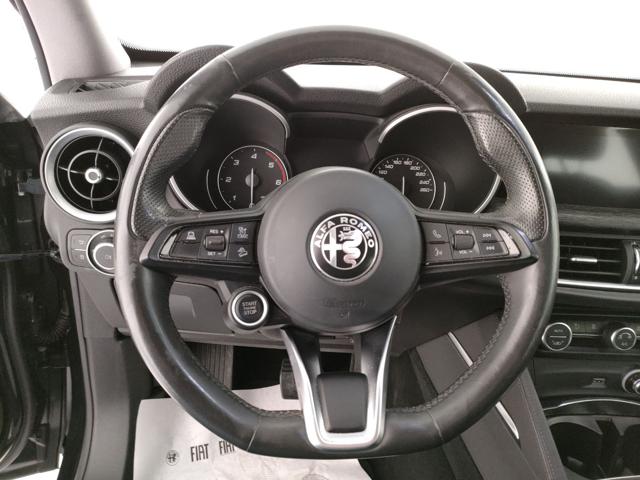 ALFA ROMEO Stelvio usata, con Controllo automatico clima