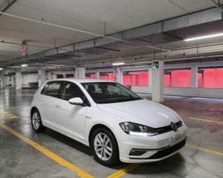VOLKSWAGEN Golf usata, con Airbag