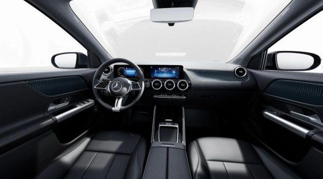 MERCEDES-BENZ GLA 200 usata, con Cerchi in lega