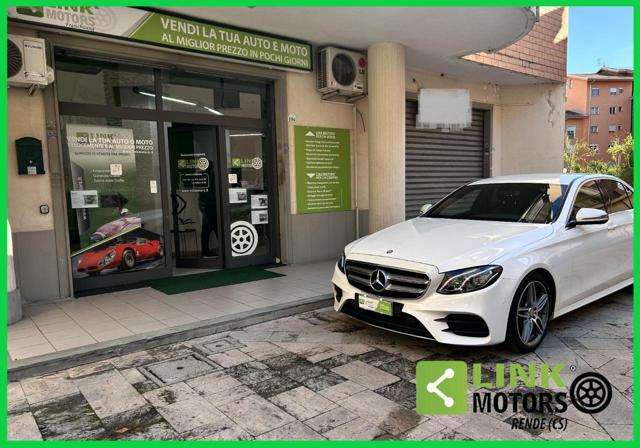 MERCEDES-BENZ E 220 usata, con Specchietto retrovisore con funzione antiabbagliamento