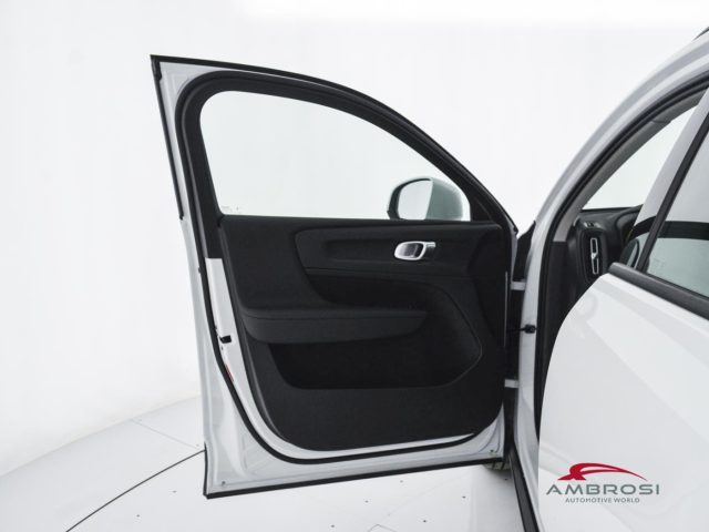 VOLVO XC40 usata 10