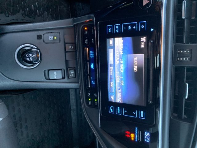 TOYOTA Auris Touring Sports usata, con Fendinebbia