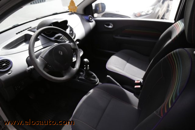 RENAULT Twingo usata, con Autoradio