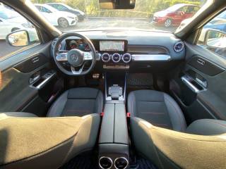MERCEDES-BENZ GLB 200 usata, con Park Distance Control