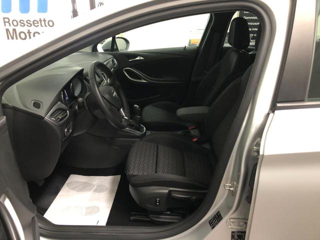 OPEL Astra usata, con Autoradio