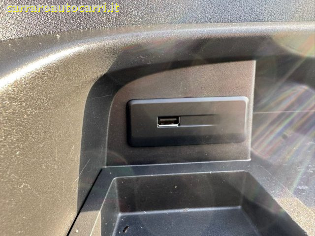 OPEL Vivaro usata, con Vivavoce