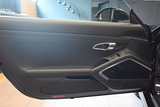 PORSCHE Cayman usata 33