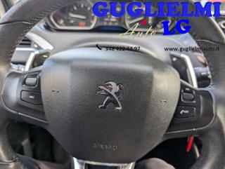 PEUGEOT 208 usata, con Specchietti laterali elettrici