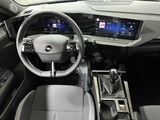 OPEL Astra usata, con Sedile posteriore sdoppiato