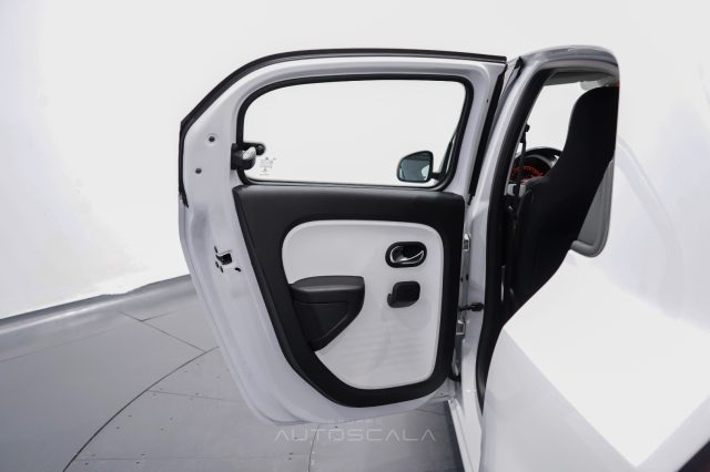RENAULT Twingo usata 20
