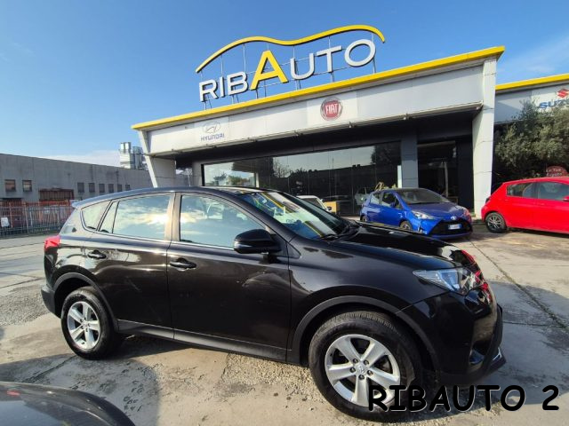TOYOTA RAV 4 usata, con Airbag