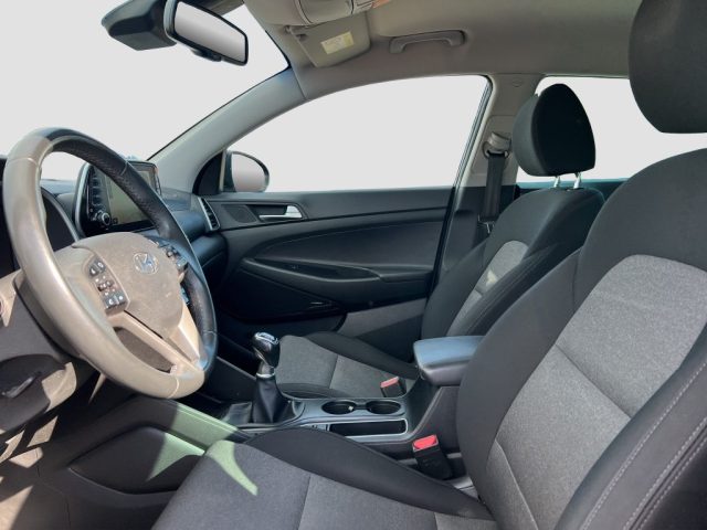 HYUNDAI Tucson usata 8