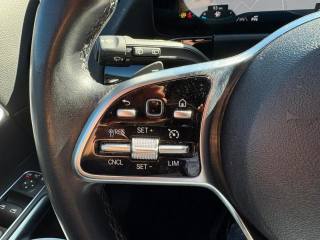 MERCEDES-BENZ GLA 220 usata, con Fari Xenon