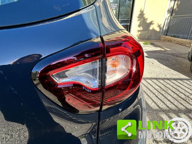 RENAULT Captur usata, con Park Distance Control