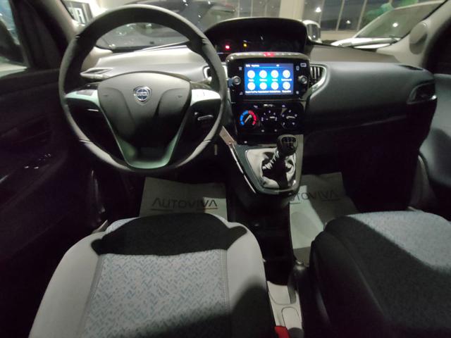 LANCIA Ypsilon usata, con Fendinebbia