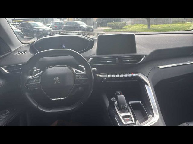 PEUGEOT 3008 usata, con Bracciolo