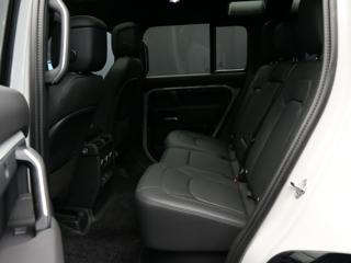 LAND ROVER Defender usata, con Boardcomputer