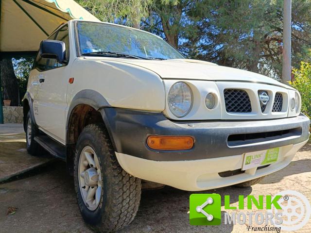 NISSAN Terrano II usata 36