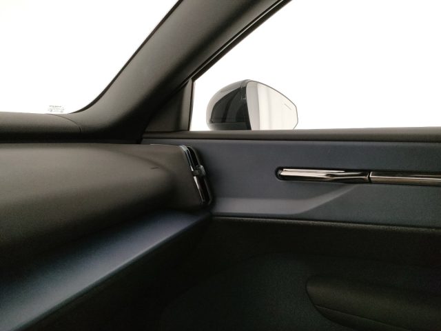 VOLVO EX30 usata, con Luci diurne LED