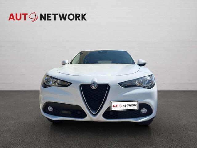 ALFA ROMEO Stelvio usata, con Alzacristalli elettrici
