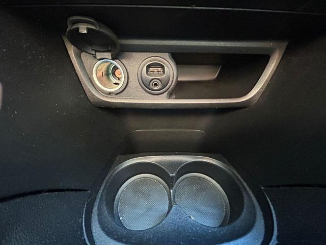 PEUGEOT 2008 usata, con MP3