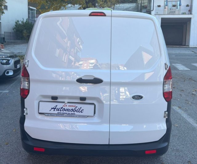 FORD Transit Courier usata, con Autoradio