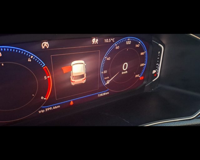 VOLKSWAGEN T-Roc usata 28