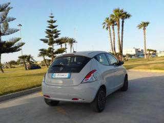 LANCIA Ypsilon usata, con Touch screen