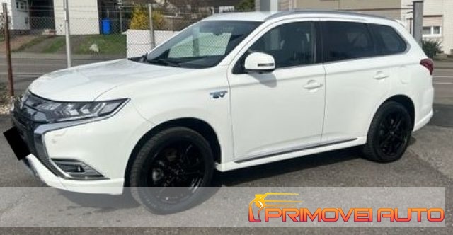 MITSUBISHI Outlander usata, con Climatizzatore